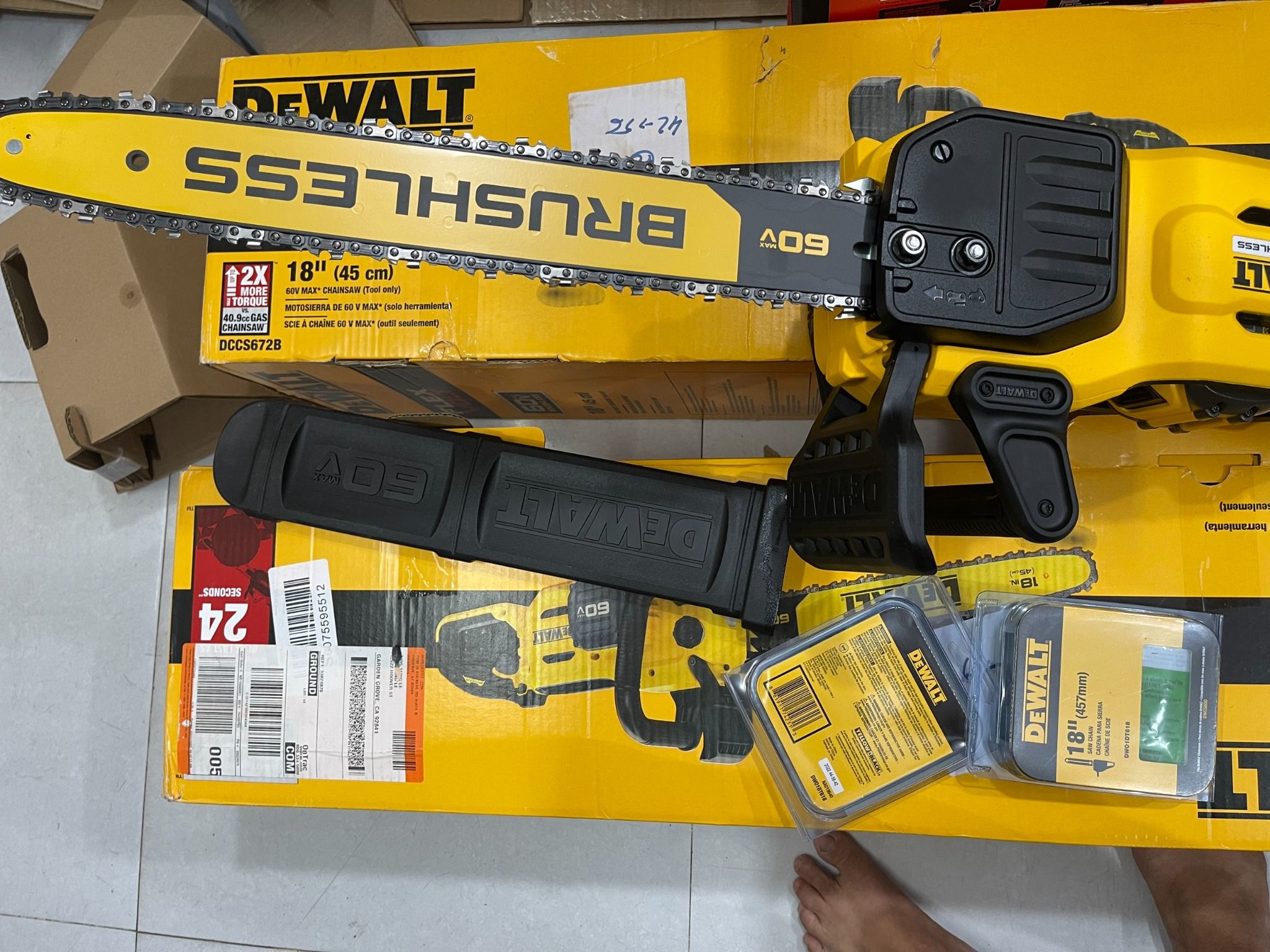 Cưa xích dewalt dccs672 new USA