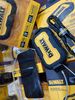 Sạc dự phòng đt dewalt DXMA2151643