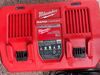 sạc nhanh Milwaukee M18 DFC 2 cổng
