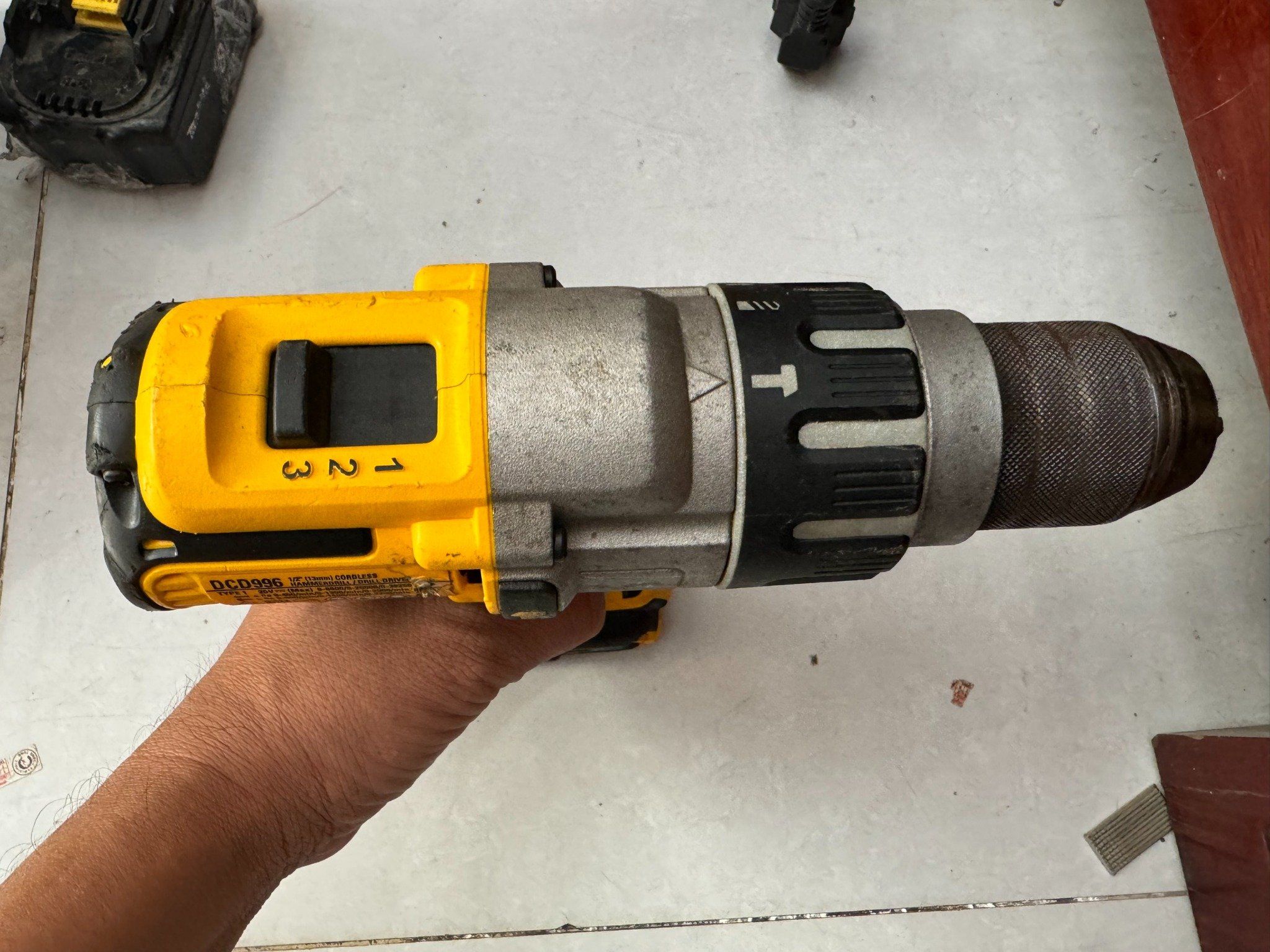 Máy khoan pin động lực Dewalt DCD996b