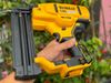 Máy bắn đinh Dewalt DCN680 hàng USA lướt