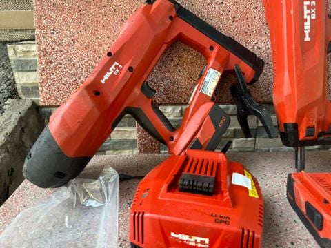 Máy bắn đinh bê tông hilti BX3