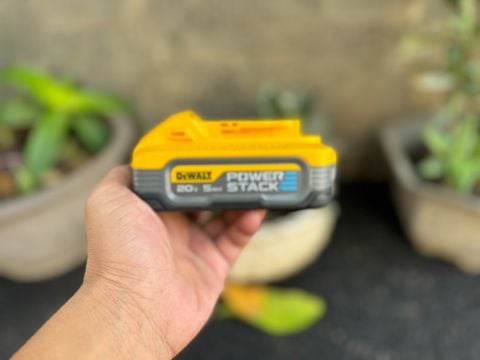 pin dewalt power stack 5ah made in  mexico