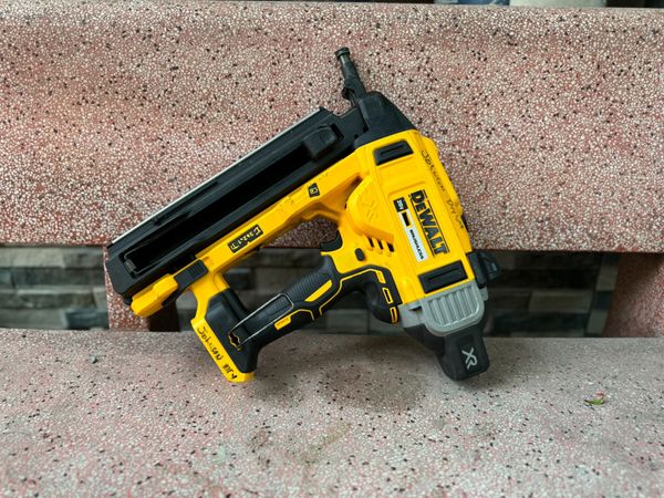 máy bắn đinh dewalt DCN890 – Máy Khoan Pin Tùng Power Tool