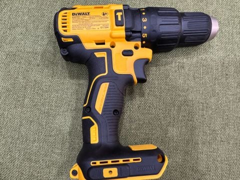 Máy khoan vặn vít pin Dewalt DCD778