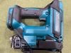 Bắn đinh makita UST421D