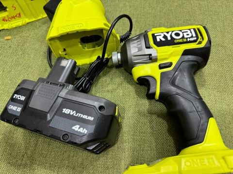 Combo ryobi vít HP 1/4