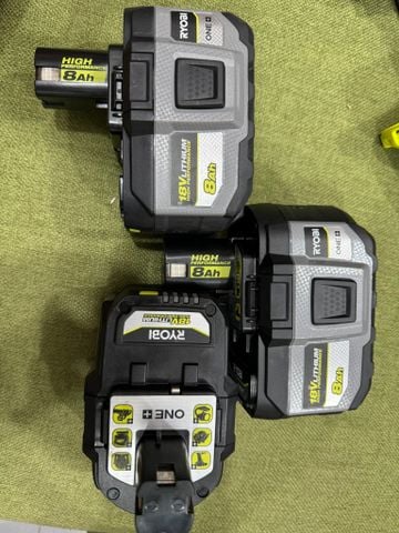 Pin Ryobi 18V 8A