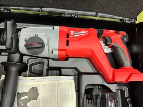 máy khoan bê tông Milwaukee M18 BLHACD26