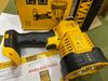 Đèn Led Dewalt dùng pin DCL043