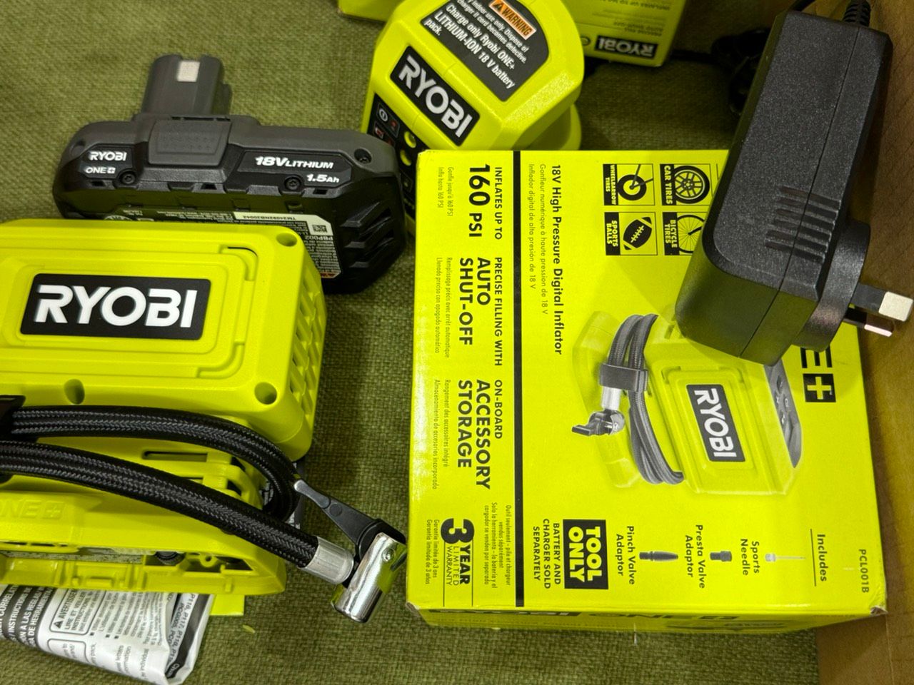 Bơm ryobi PCL001B 18V