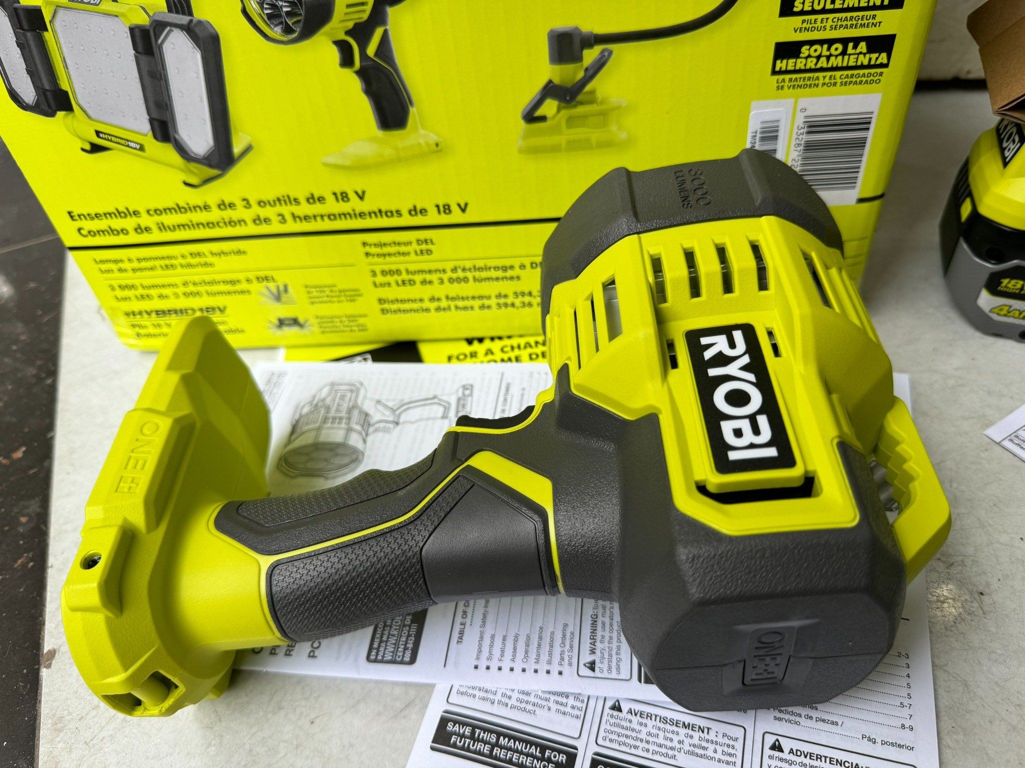 Đèn Ryobi PCL661