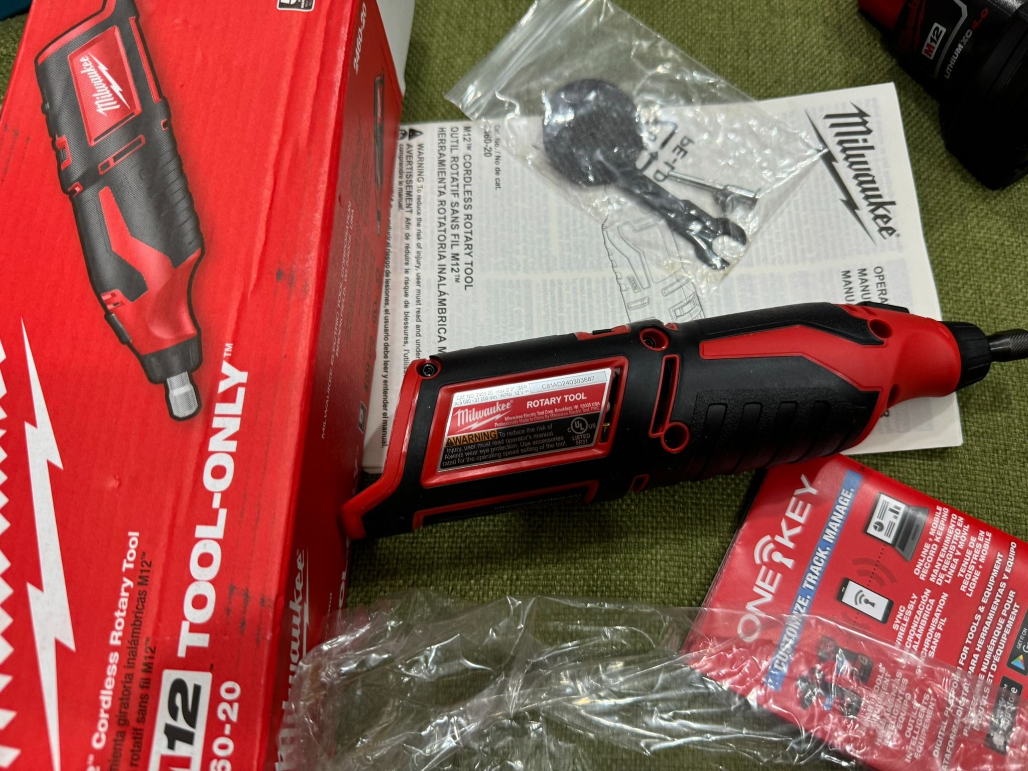 Máy mài khuôn Milwaukee 2460 M12 (C12 RT-0)