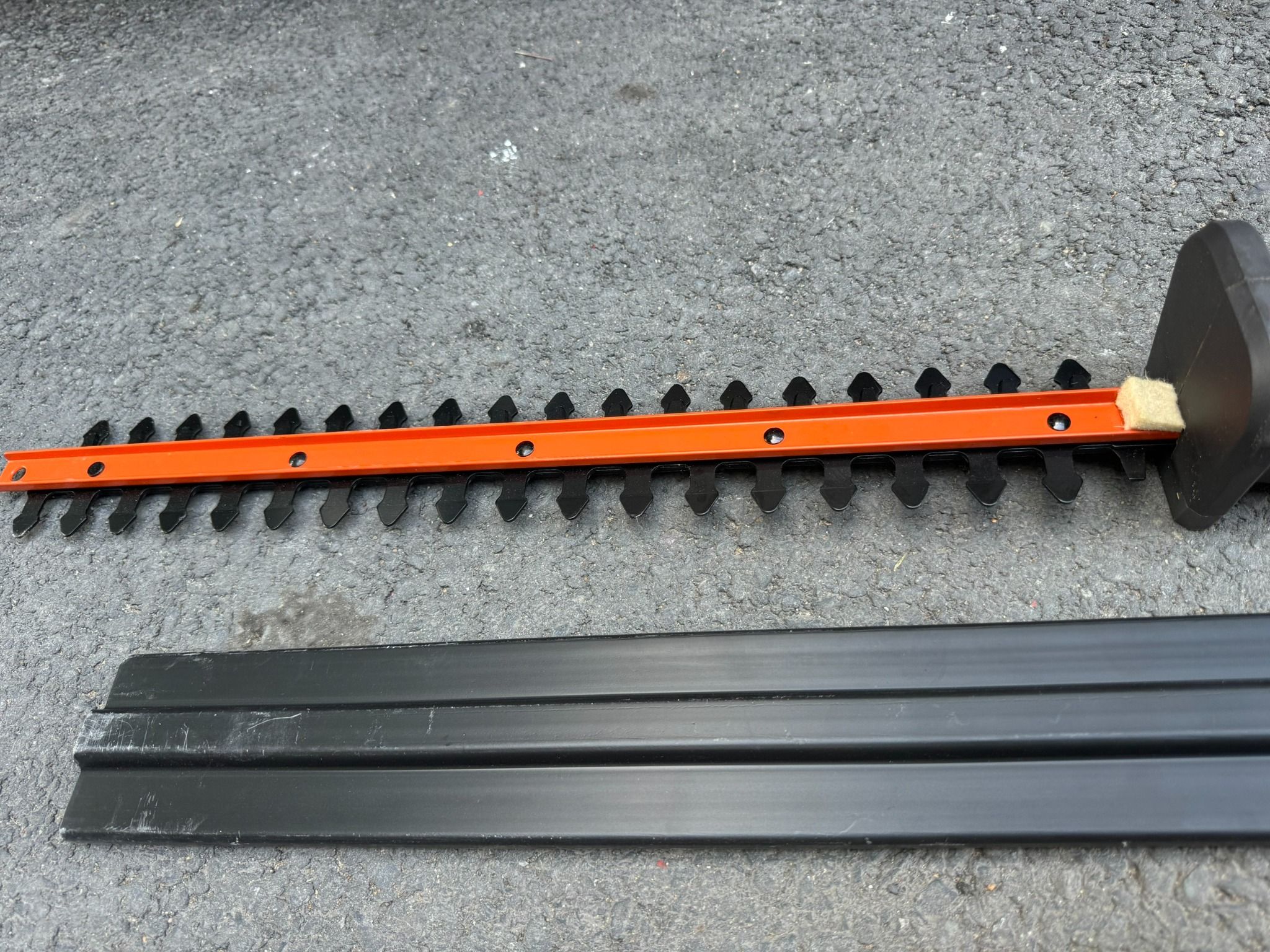 Đầu chuyển tỉa hàng rào ryobi ryhdg88