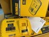 Bộ sạc nhanh 18V-60V Dewalt DCB117
