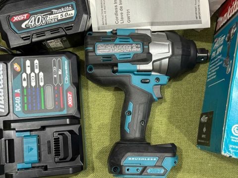 Máy siết bu lông Makita GWT01Z 40V