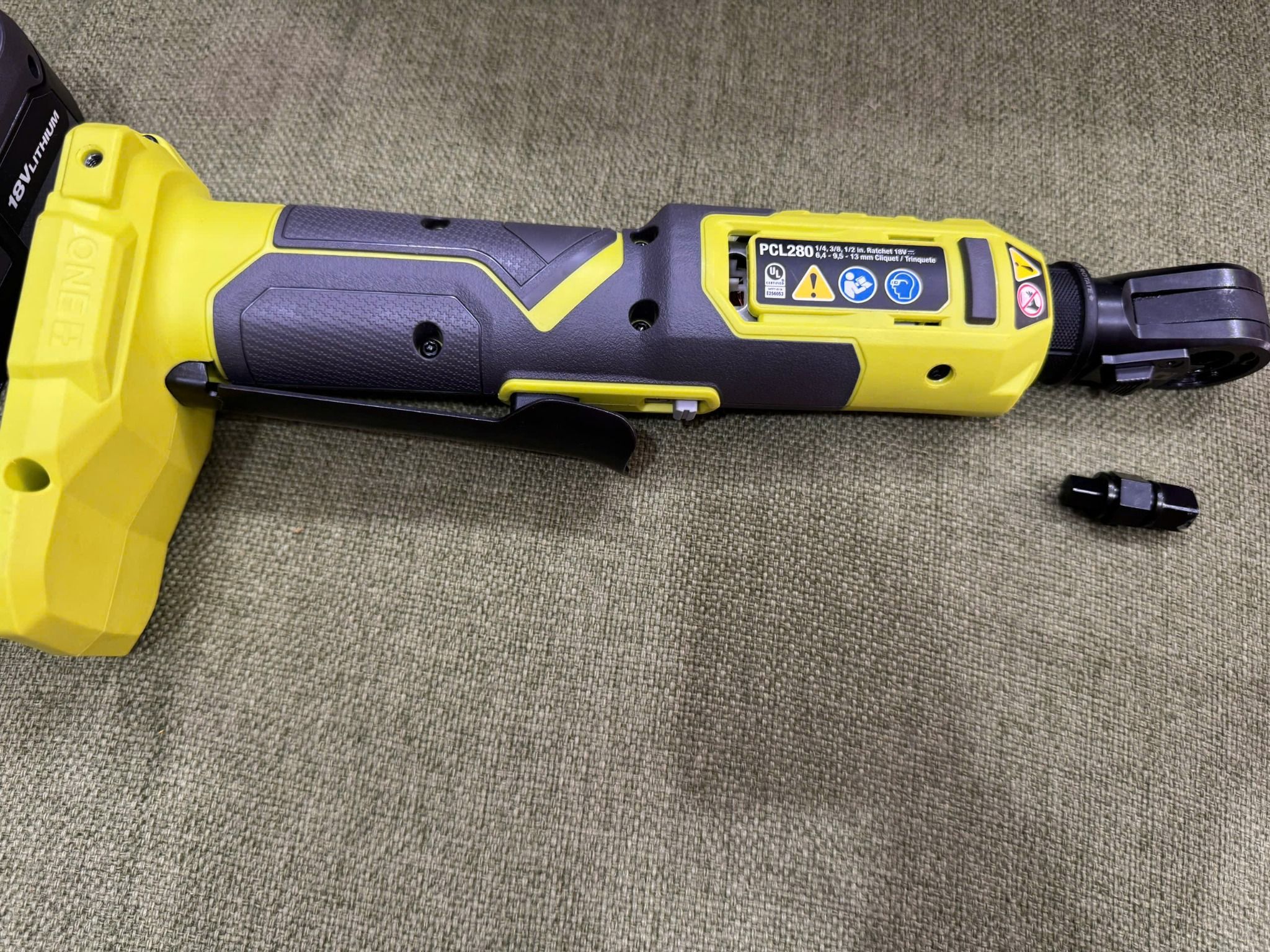 Máy siết bulong góc Ryobi PCL280