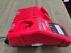 Đế sạc Milwaukee 12v-18v new
