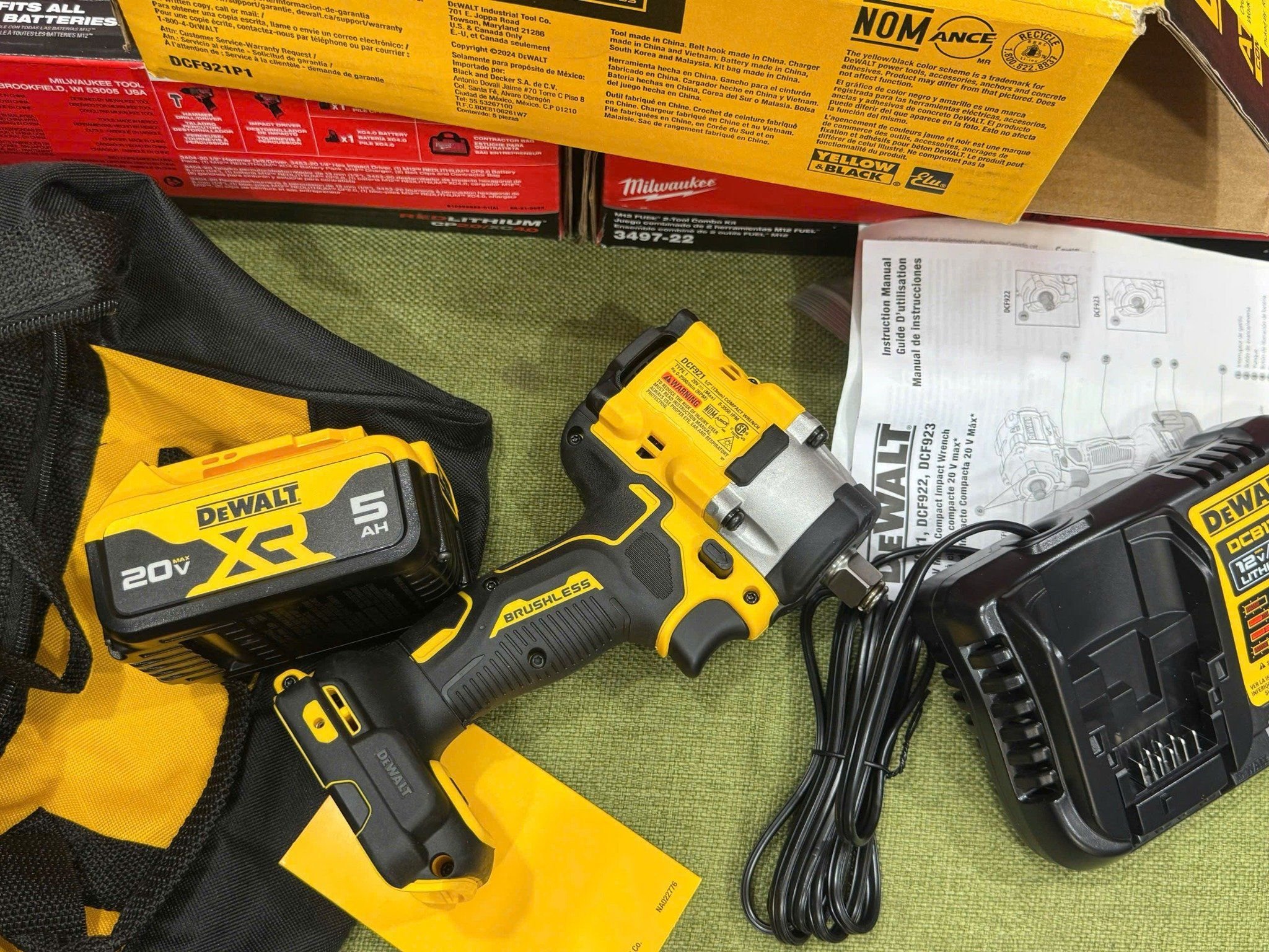 COMBO BÙ LÔNG DEWALT DCF921  NEW