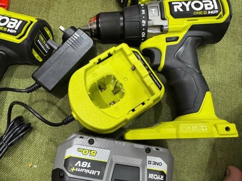 máy khoan pin ryobi PBLHM102