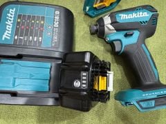 Combo Máy vặn vít Makita DTD153 Xanh