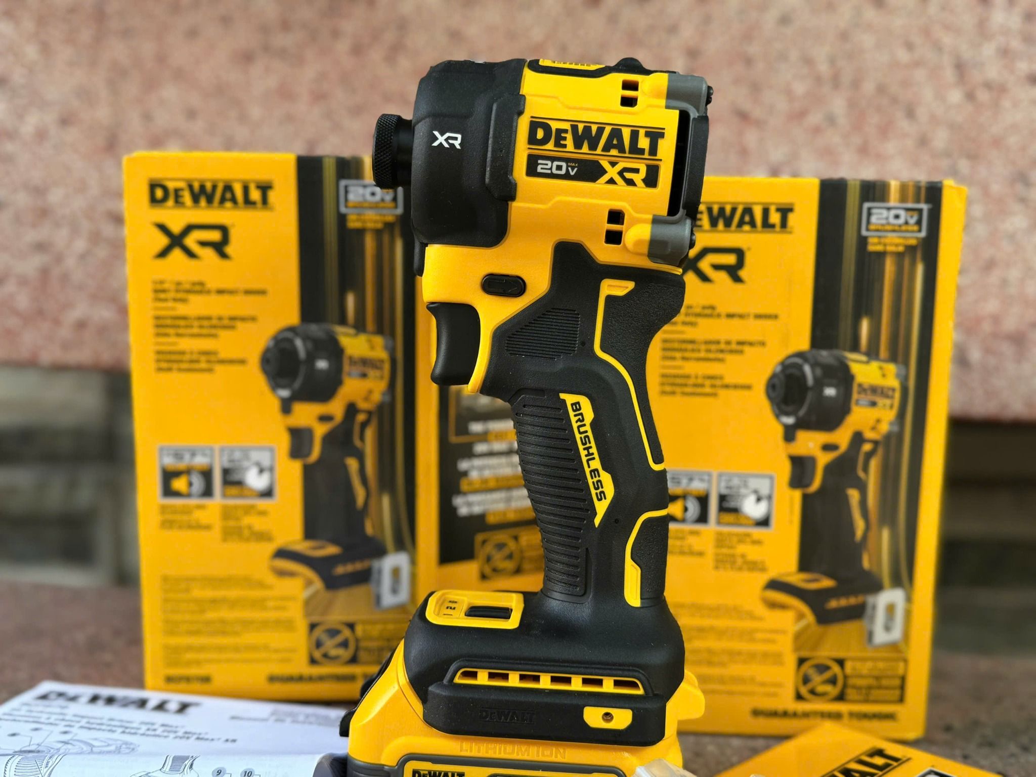 Máy vít dewalt dcf870B New Mỹ về
