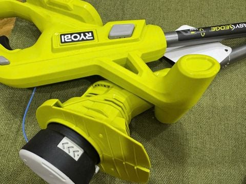 máy cắt cỏ Ryobi 18v new body