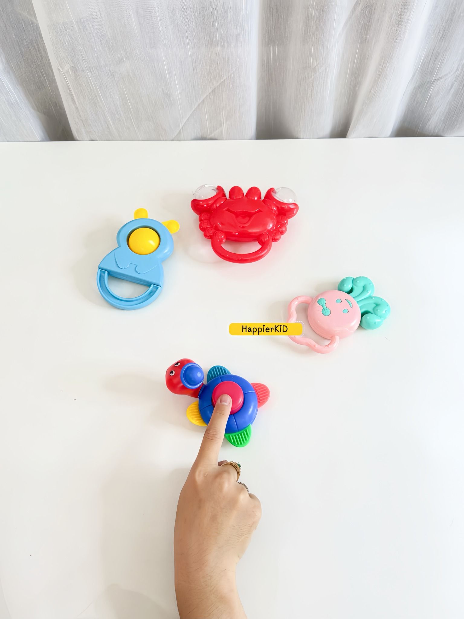  Set 4 đồ chơi lục lạc cho bé HT7554, nhựa nguyên sinh Hoàng Thu 