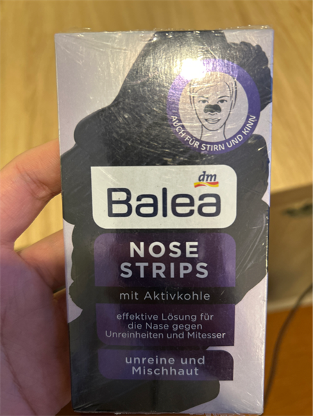  Balea Miếng dán mũi than hoạt tính3 miếng 
