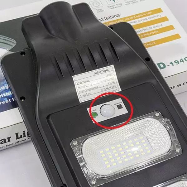 ĐÈN LED NĂNG LƯỢNG MẶT TRỜI SOLAR LIGHT JD-1960A (60W)