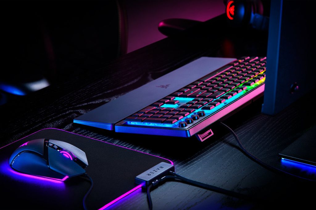 Bàn phím Gaming Razer Ornata V3