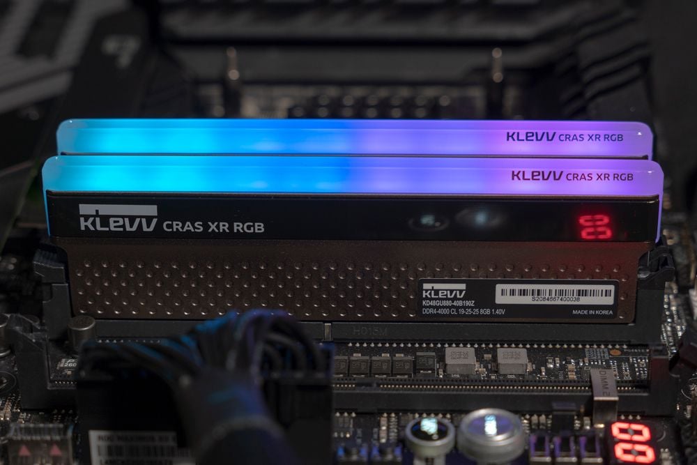 Ram Klevv DDR4 CRAS XR RGB 16GB (2*8GB) Bus 3600 C18