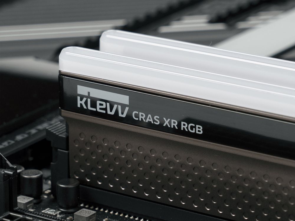 Ram Klevv DDR4 CRAS XR RGB 16GB (2*8GB) Bus 4000 C19
