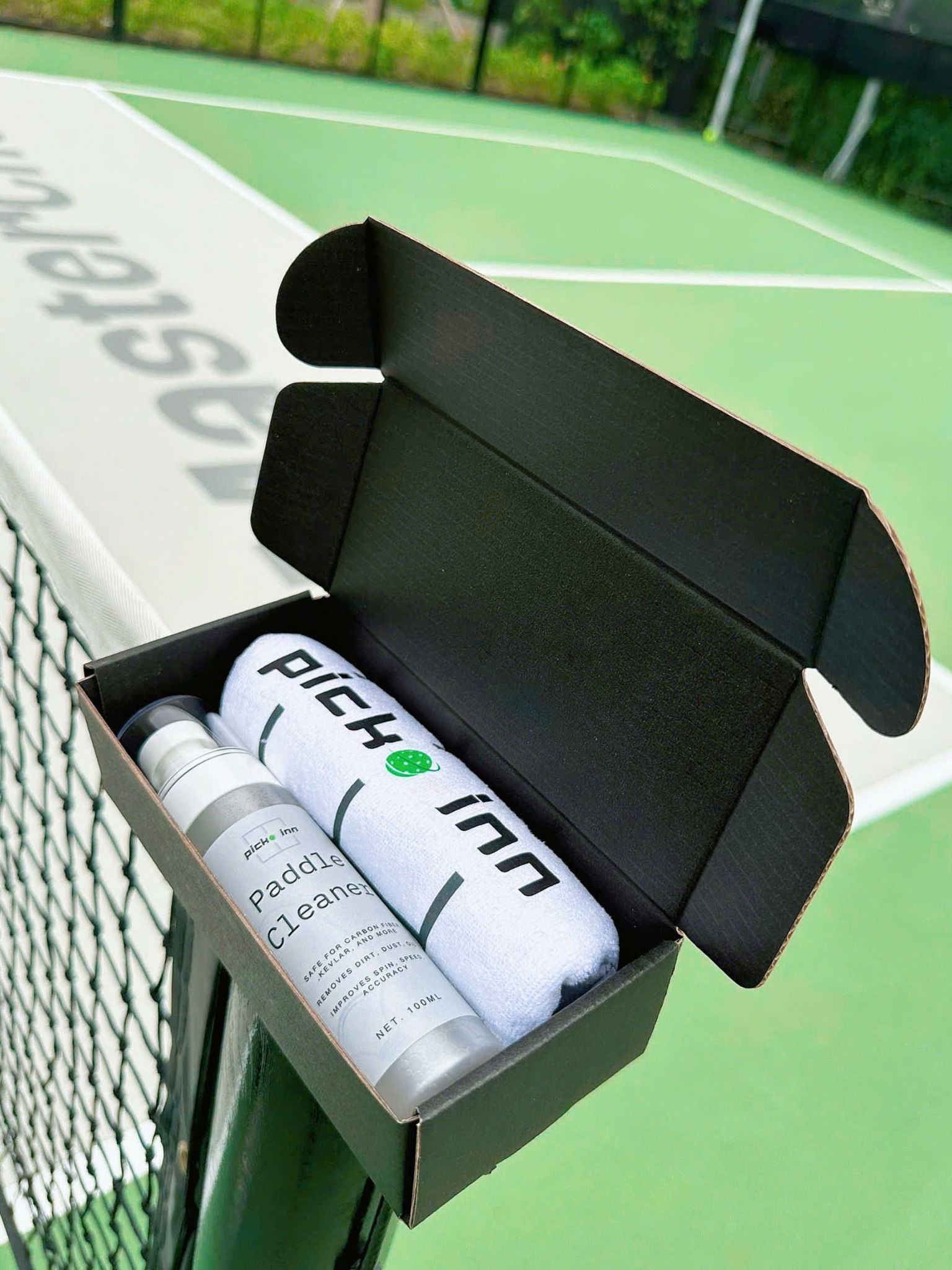 CHAI XỊT TẨY RỬA MẶT VỢT PICKLEBALL – Dũng Sport