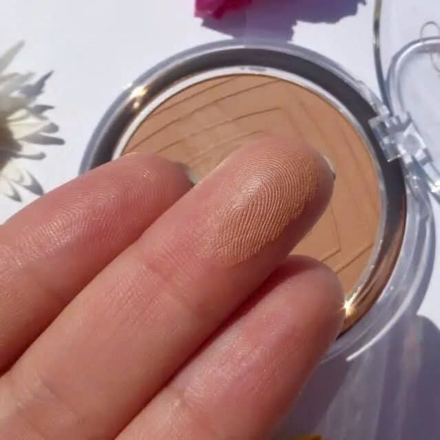 Phấn Tạo Khối Catrice Sun Glow Matt Bronzing Powder Darker Skin