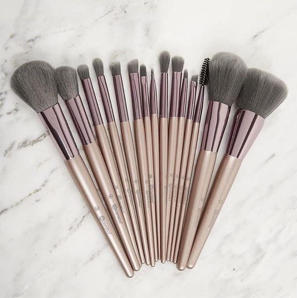 Bộ Cọ Trang Điểm BH Cosmetics Lavish Elegance 15 Cây Kèm Túi Đựng