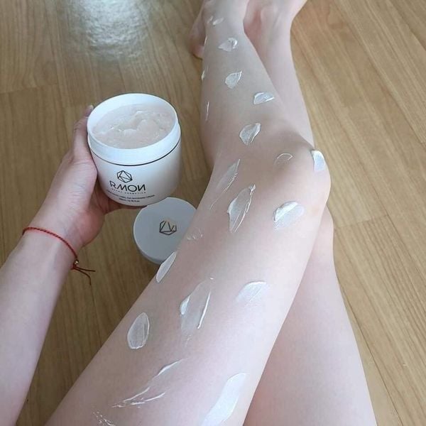 Kem Dưỡng Trắng Body Rmon Tế Bào Gốc Hộp - 200ml