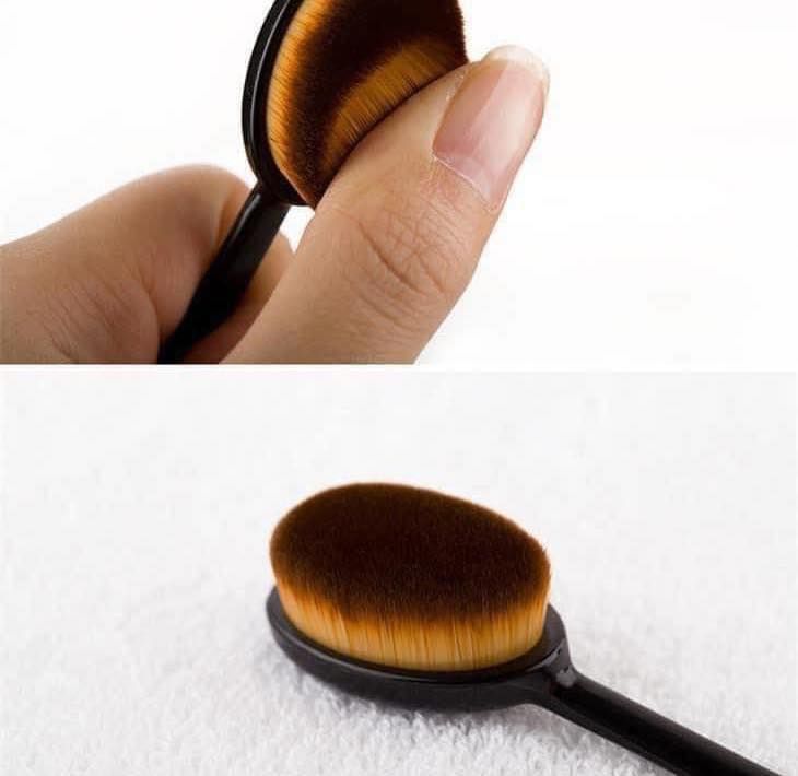 Cọ Đánh Kem Nền Espoir Super Definition Face Brush Đen