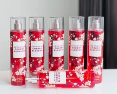 ( BODY MIST ) Xịt Thơm Toàn Thân Hoa Anh Đào Bath & Body Works Fine Fragrance Mist – Japanese Cherry Blossom (236ml)