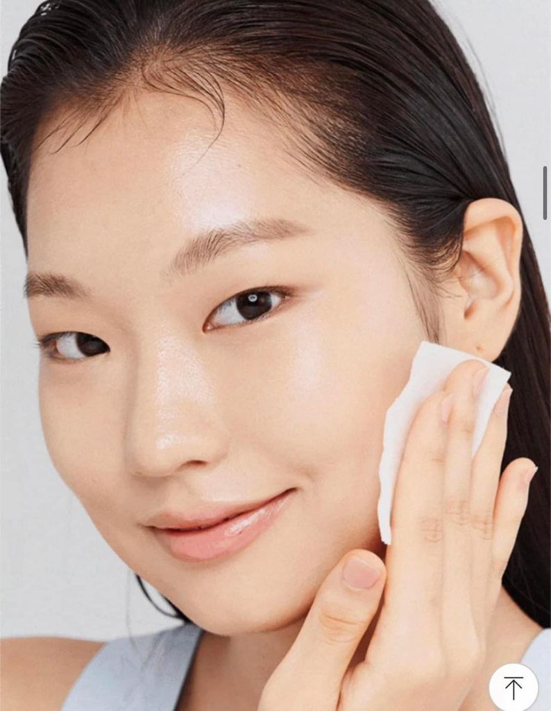 Xịt khoáng dưỡng ẩm trà xanh INNISFREE Green Tea Hyaluronic Mist 150mL