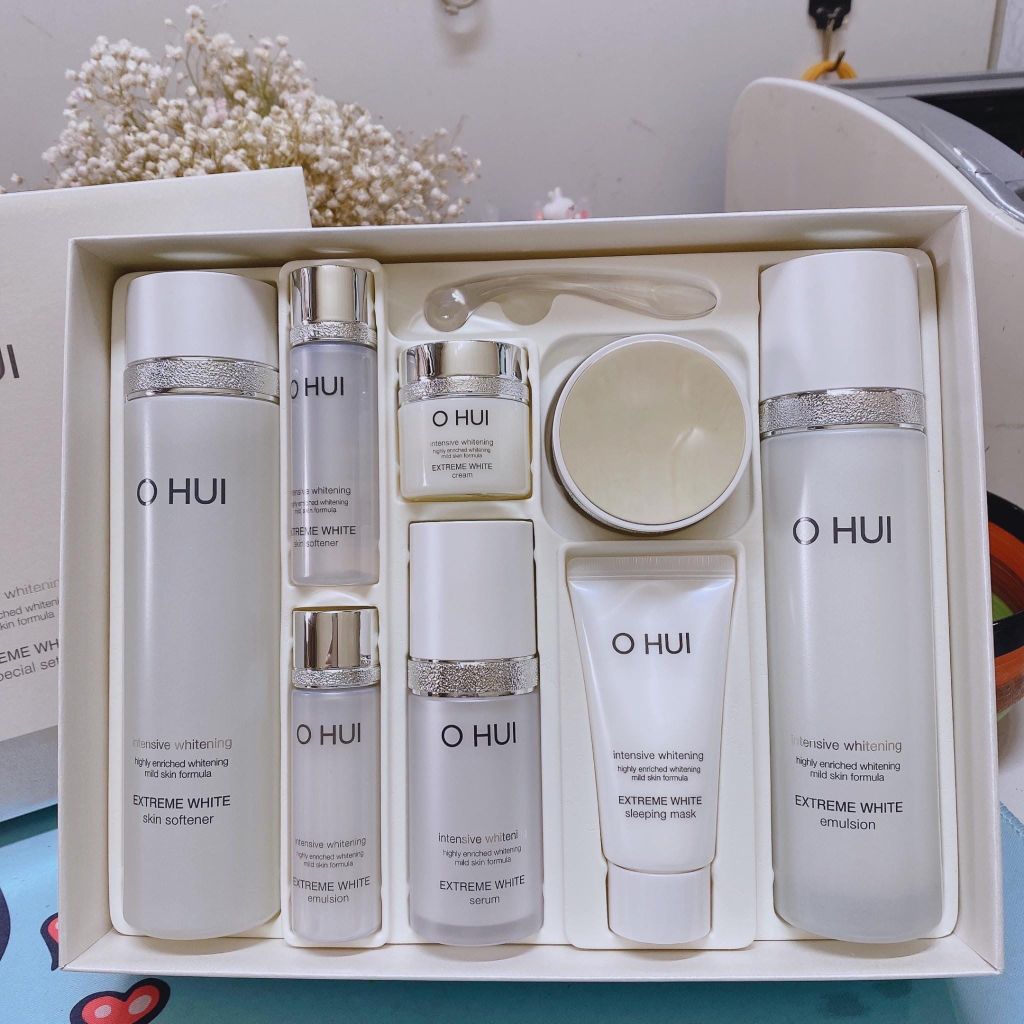 Sét Dưỡng Trắng Da OHUI Miracle Moisture / Extreme White Special Set Intensive Whitening
