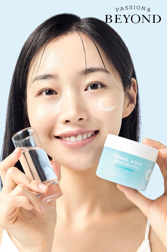 Kem Dưỡng Ẩm Beyond Angel Aqua Moisture Cream 150ml