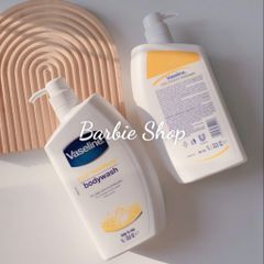 Sữa Tắm Dưỡng Ẩm Vaseline Total Moisture 1L