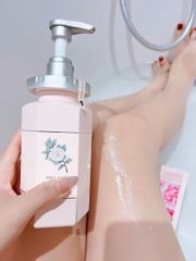 Sữa Tắm Trắng Da Weilaiya Niacinamide & Perfume Rose Whitening Shower Gel 450ml