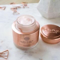 Kem Dưỡng Trắng Da Cá Hồi Salmon Oil / HWA SA A CREAM Brightening Tone Up - CRE8SKIN 80g