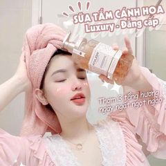 Sữa Tắm Trắng Da Weilaiya Niacinamide & Perfume Rose Whitening Shower Gel 450ml