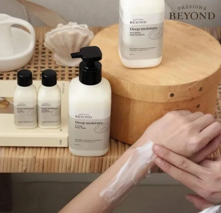 Sữa Tắm Dưỡng Ẩm Beyond Deep Moisture Creamy Body Wash 300ml