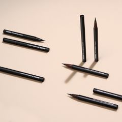 Bút Kẻ Mắt Cosnori Superproof Fitting Brush Eyeliner 0.6g