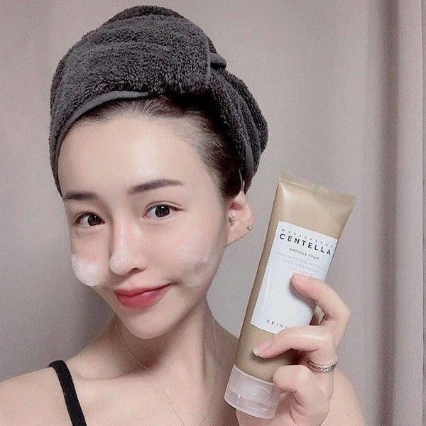 Sữa Rữa Mặt Chiết Xuất Rau Má Skin1004 Madagascar Centella Ampoule Foam 125ml