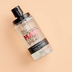 Xịt Khoá Nền Trang Điểm Catrice Oil-Control Matt Fixing Spray 16H Long Lasting 50ml